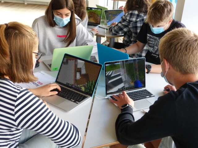 StadtPalais – Museum für Stuttgart Urban Future Lab 2021/22 „Vertikal, grün oder smart – Anders leben im Stadtquartier der Zukunft“