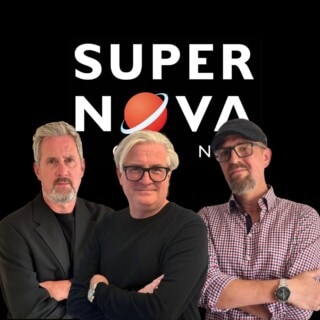 Drei Männer (Chris Raker, Dr. No und Sir Tobi) vor einem Super Nova Logo.